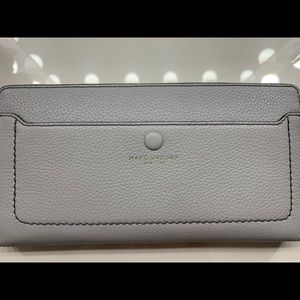 Marc Jacobs Empire City M Zip Around Wallet LtGrey